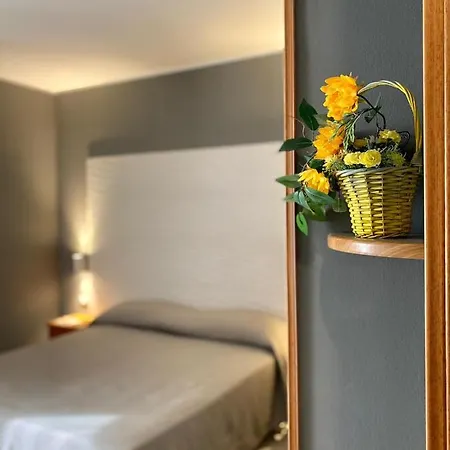 Degli Amici Szálloda 4*
