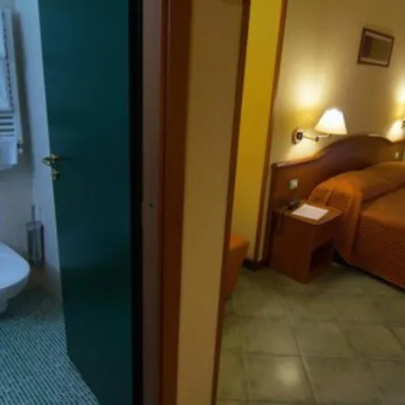 Degli Amici 4*