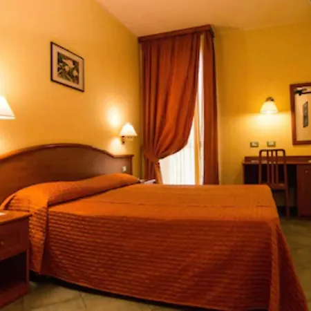 Degli Amici 4*