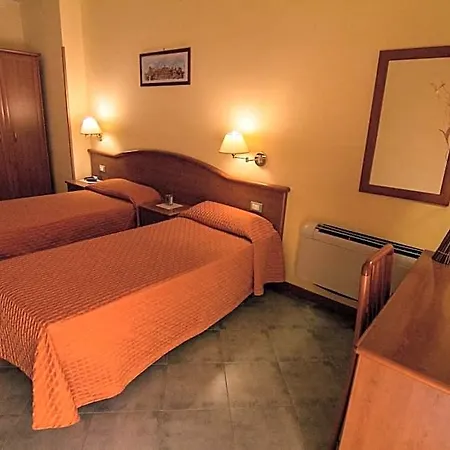Degli Amici 4* Artena
