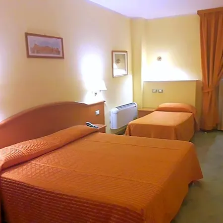 Degli Amici Hotel 4*